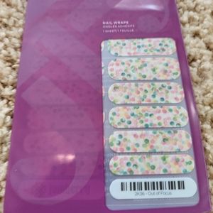 NEW Jamberry - Out Of Focus